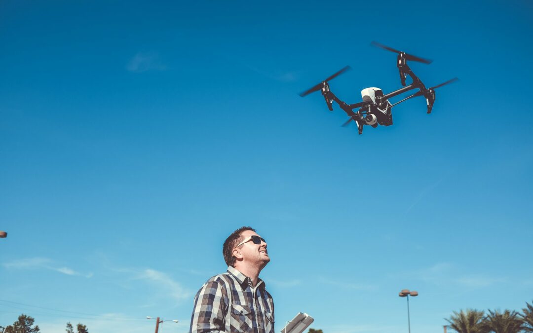 Prises de vue par drone : ce qu’elles apportent à la communication de votre entreprise